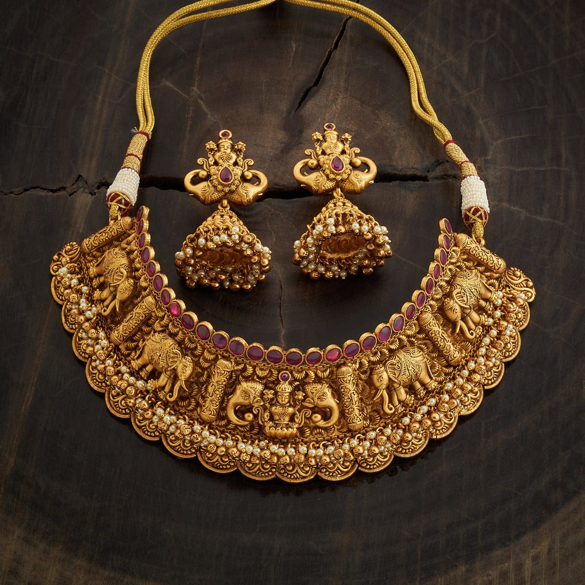 Antique Necklace 1329