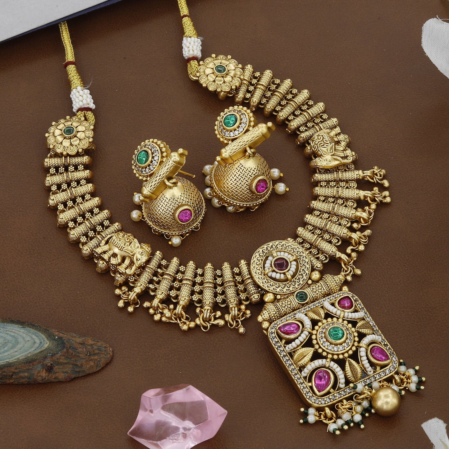 Antique Big Choker With Earrings 1391